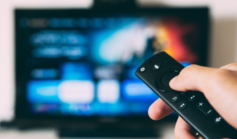 Why Are People Moving From Linear TV to Streaming?