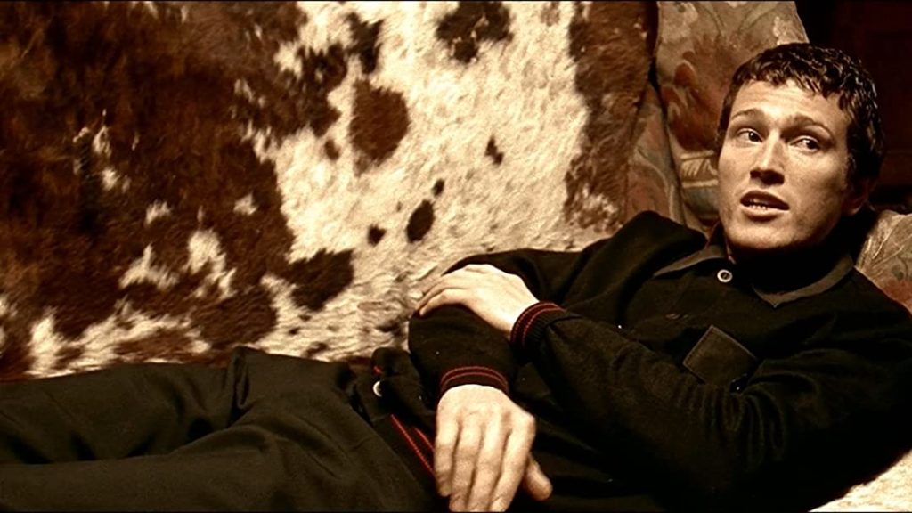 Lock, Stock, and Two Smoking Barrels (1998)